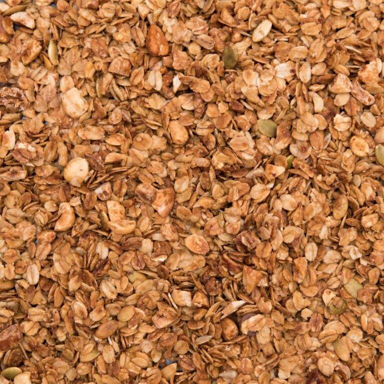 Closeup van natuur granola met noten en zaden