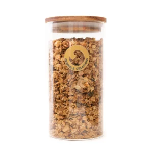 Glazen bewaarbokaal met granola